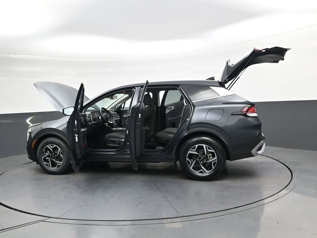 Used 2024 Kia Sportage LX image 29