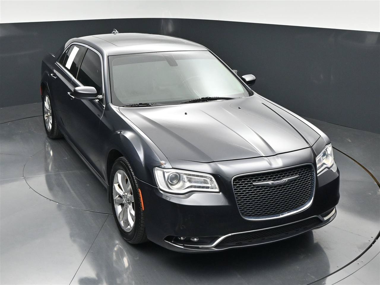 Used 2017 Chrysler 300 Limited w/ Value Package AWD/4WD image 20