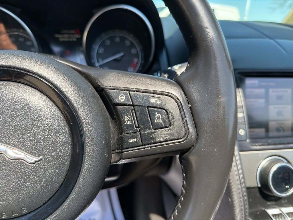 Used 2014 Jaguar F-TYPE Convertible RWD image 16