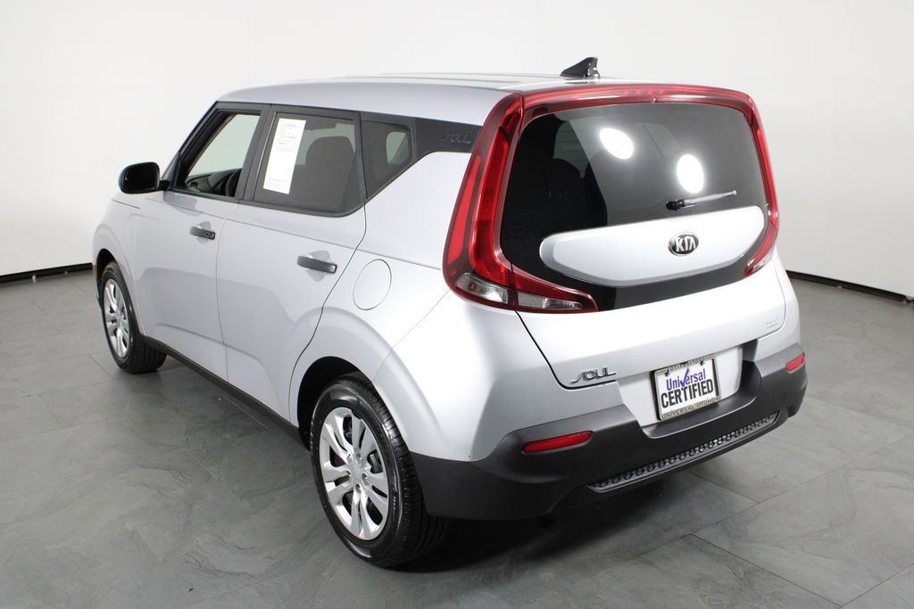 Used 2020 Kia Soul LX image 3