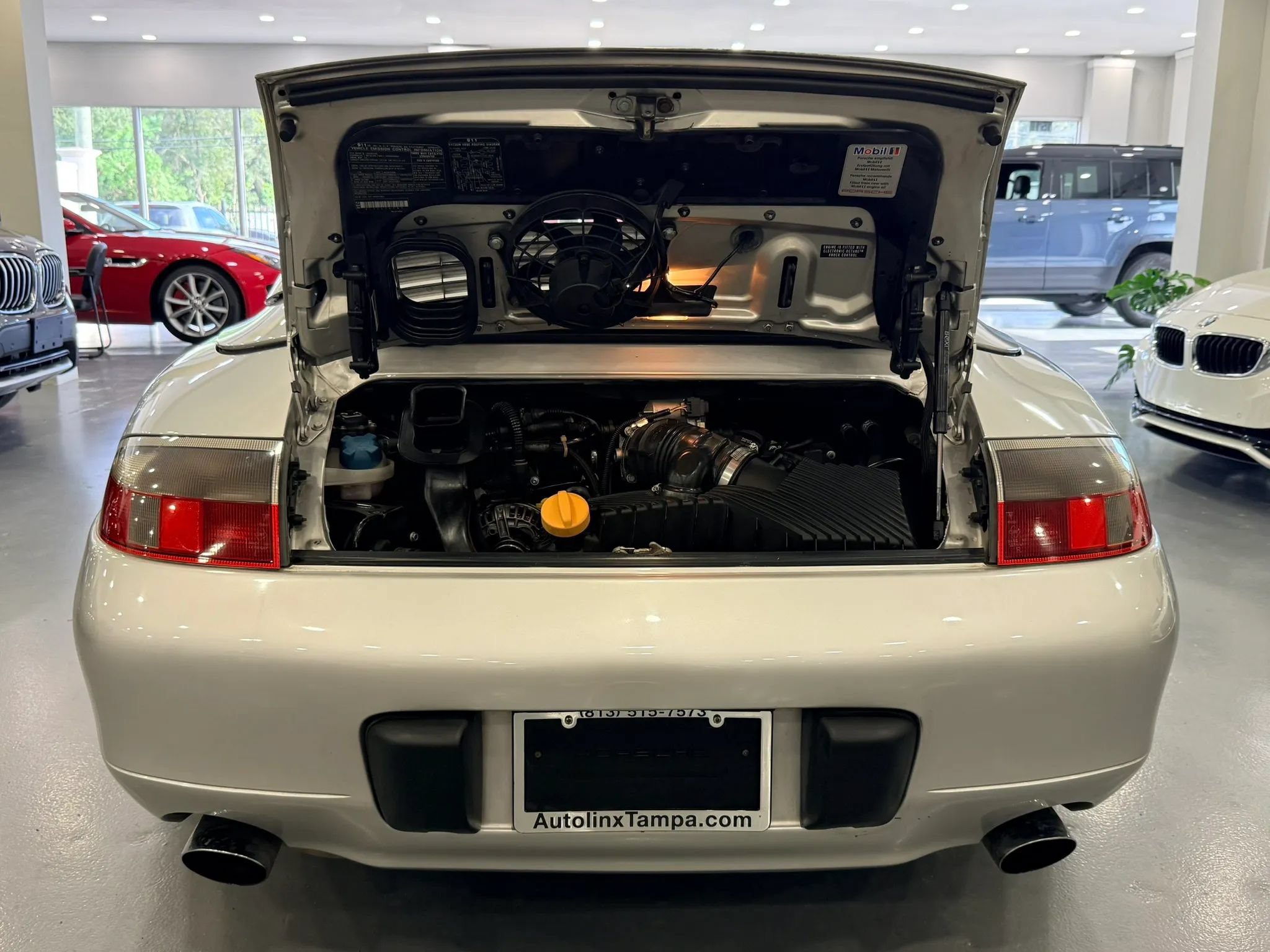 Used 2000 Porsche 911 Carrera 4 AWD/4WD image 33