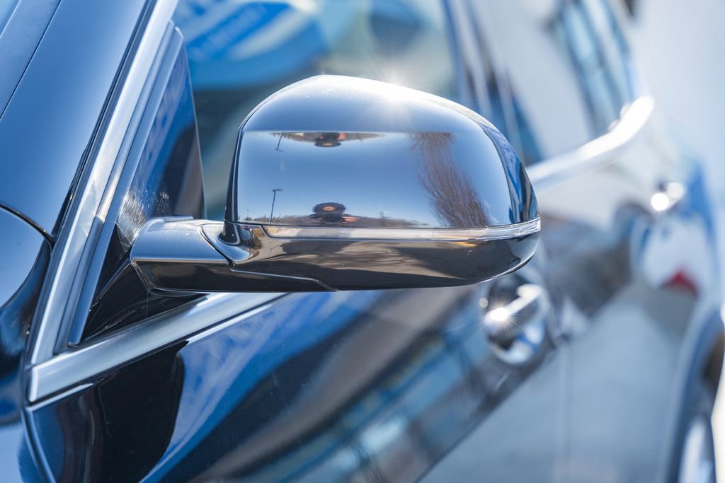 Used 2022 BMW X5 xDrive40i AWD/4WD image 17