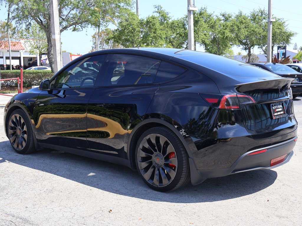 Used 2022 Tesla Model Y Performance image 9