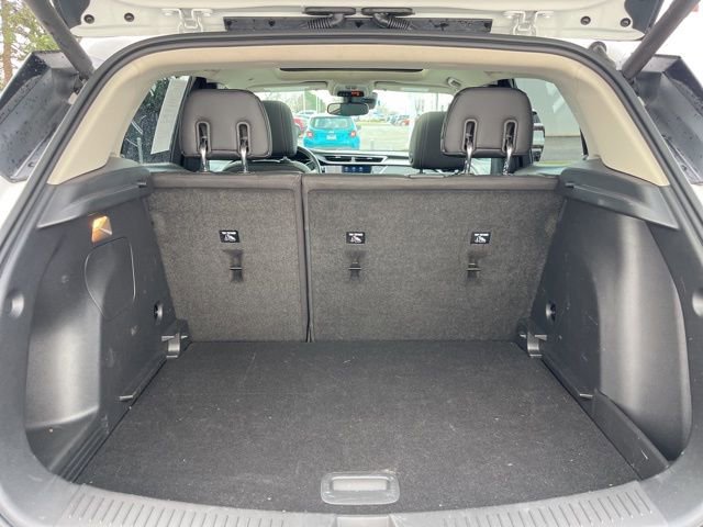 Used 2023 Buick Encore GX Essence w/ Experience Buick Package image 7