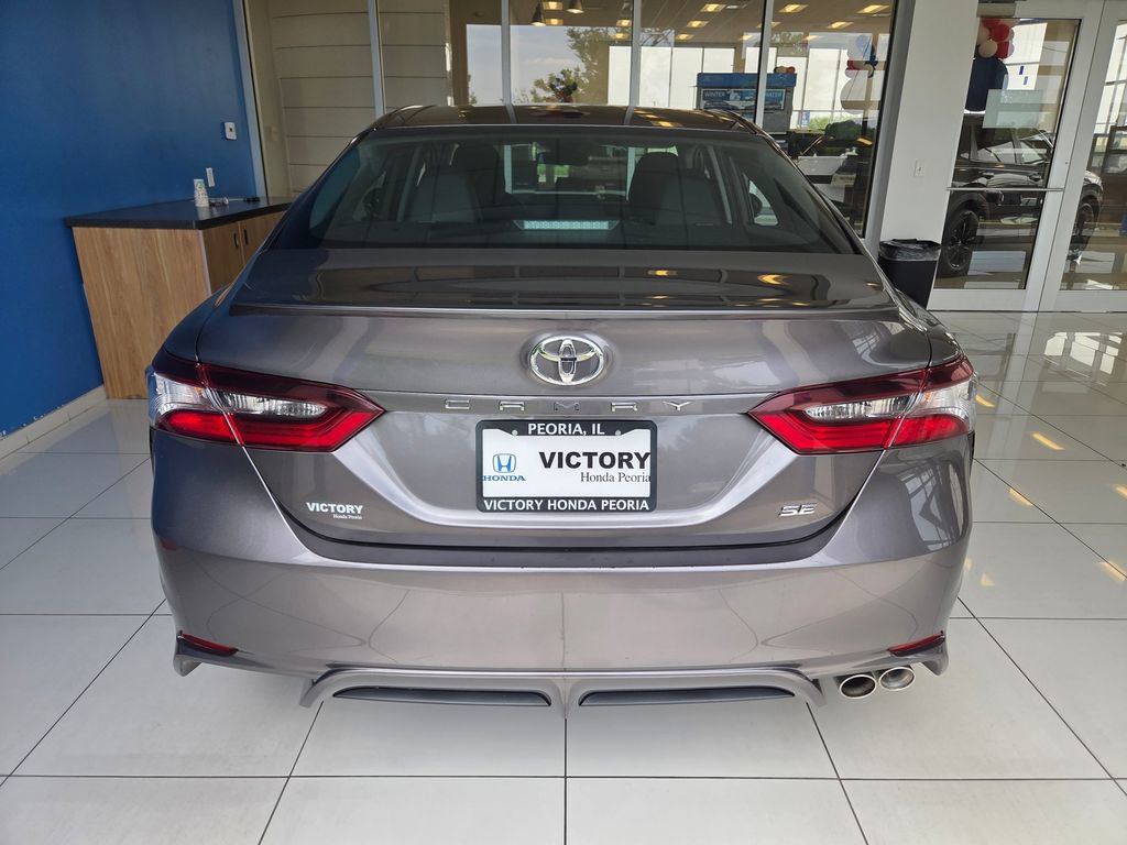 Used 2024 Toyota Camry SE FWD image 7