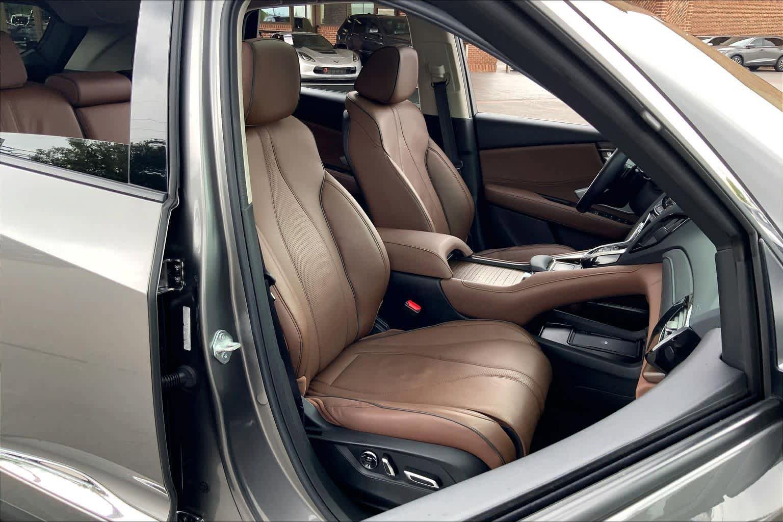 Used 2024 Acura RDX SH-AWD w/ Advance Package image 9