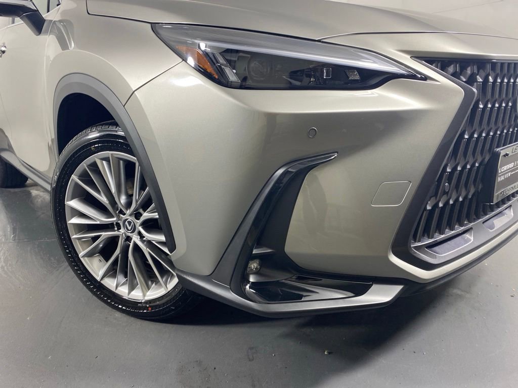 Used 2025 Lexus NX 350h AWD w/ Accessory Package (2T) image 3