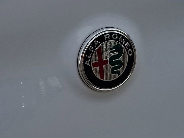 Used 2019 Alfa Romeo Stelvio Sprint w/ Nero Edizione image 37