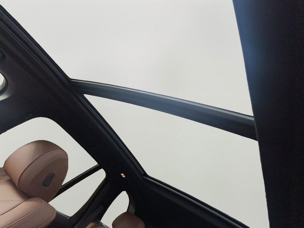 Certified 2025 BMW X5 xDrive40i w/ Premium Package image 15