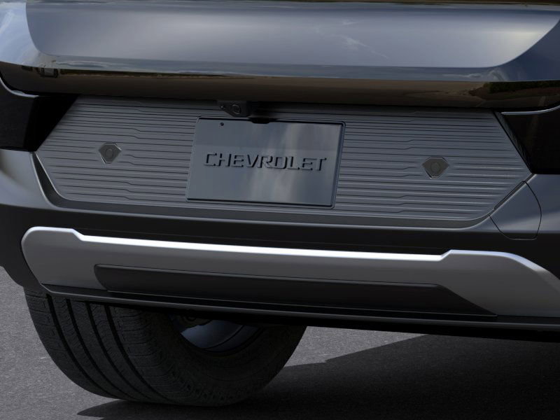 New 2025 Chevrolet Equinox EV LT image 14
