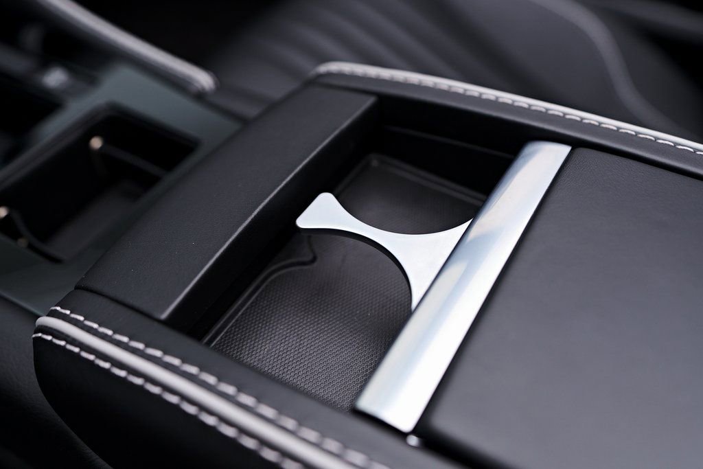 Used 2016 Aston Martin DB9 GT RWD image 80