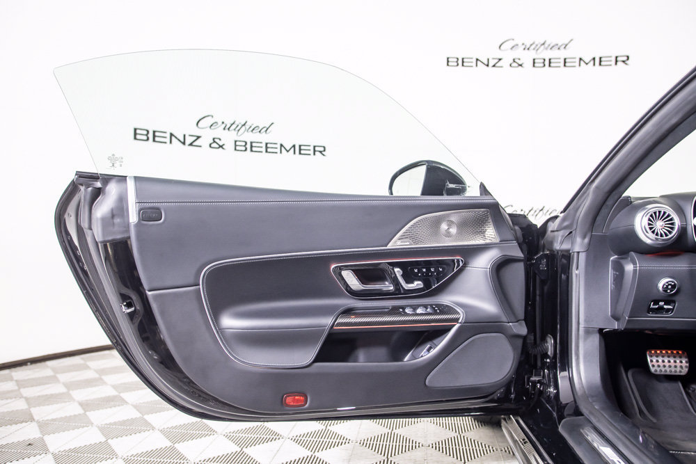 Used 2022 Mercedes-Benz SL 63 AMG 4MATIC image 19