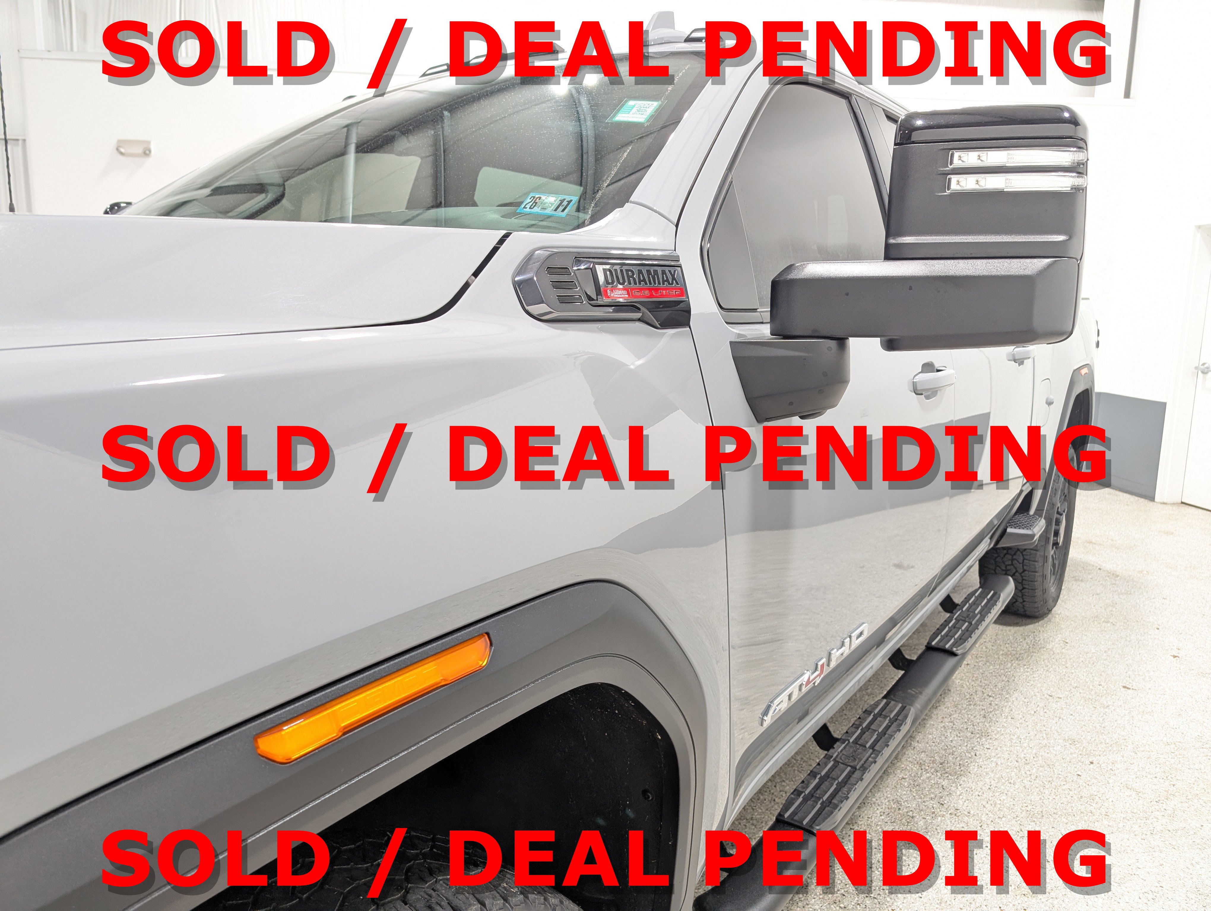 Used 2025 GMC Sierra 3500 AT4 image 7