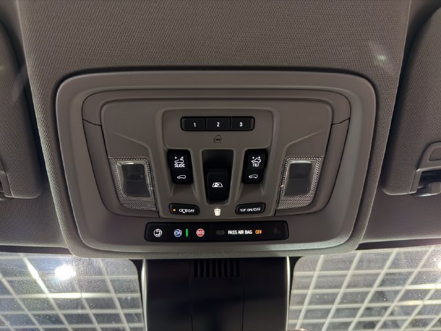Used 2023 GMC Sierra 1500 Denali w/ Denali Reserve Package AWD/4WD image 25