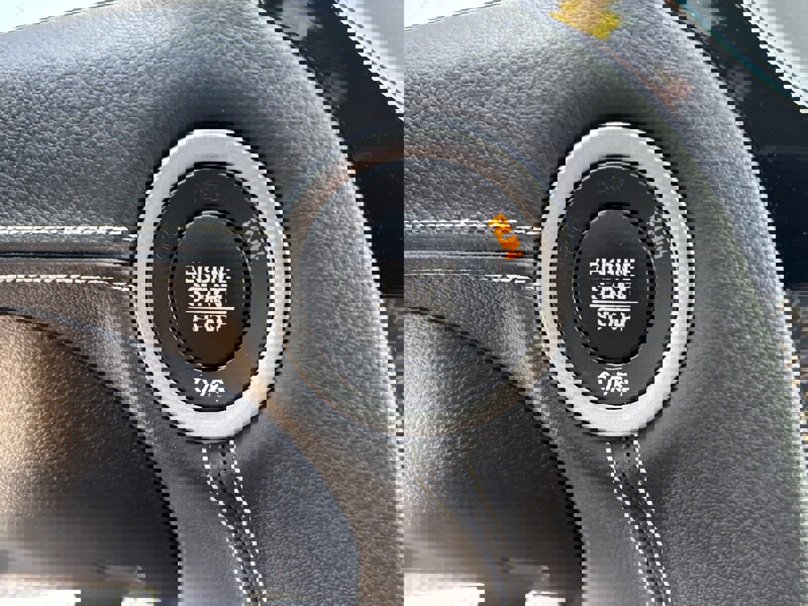 Used 2023 Chrysler 300 C image 27