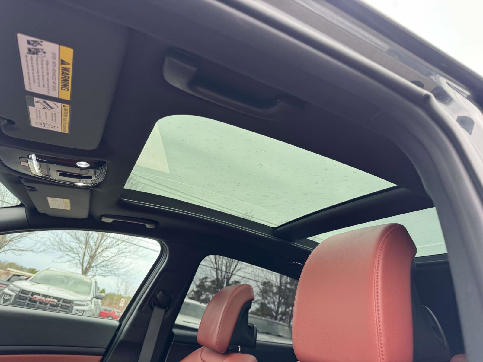 Used 2025 Kia Sportage SX Prestige image 24