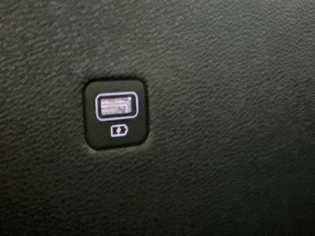 Used 2022 Kia Telluride S AWD/4WD image 41