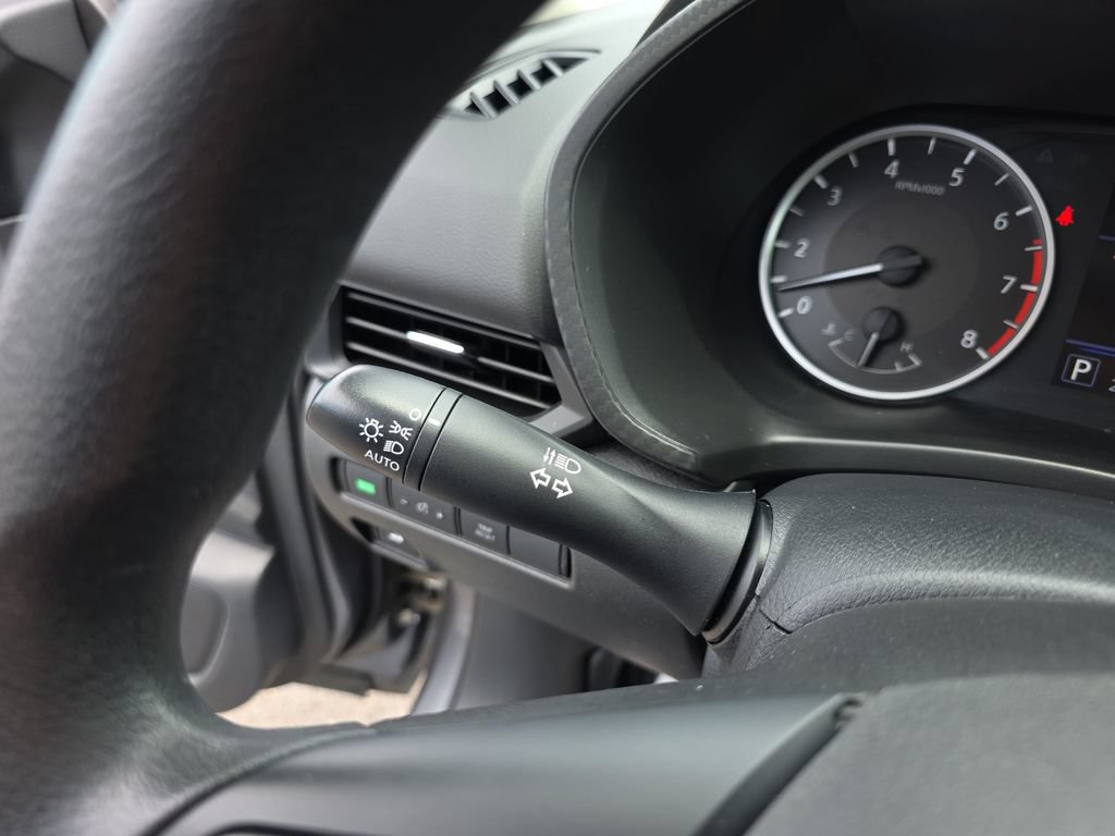 Used 2024 Nissan Sentra S FWD image 34