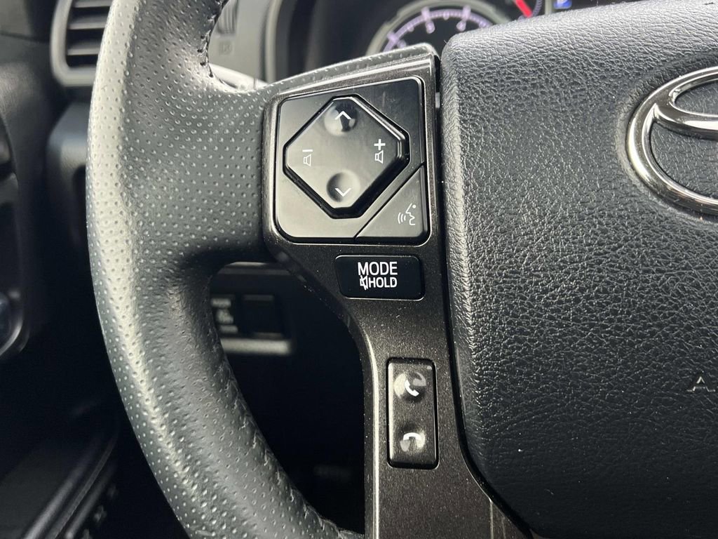 Used 2021 Toyota 4Runner Nightshade image 32