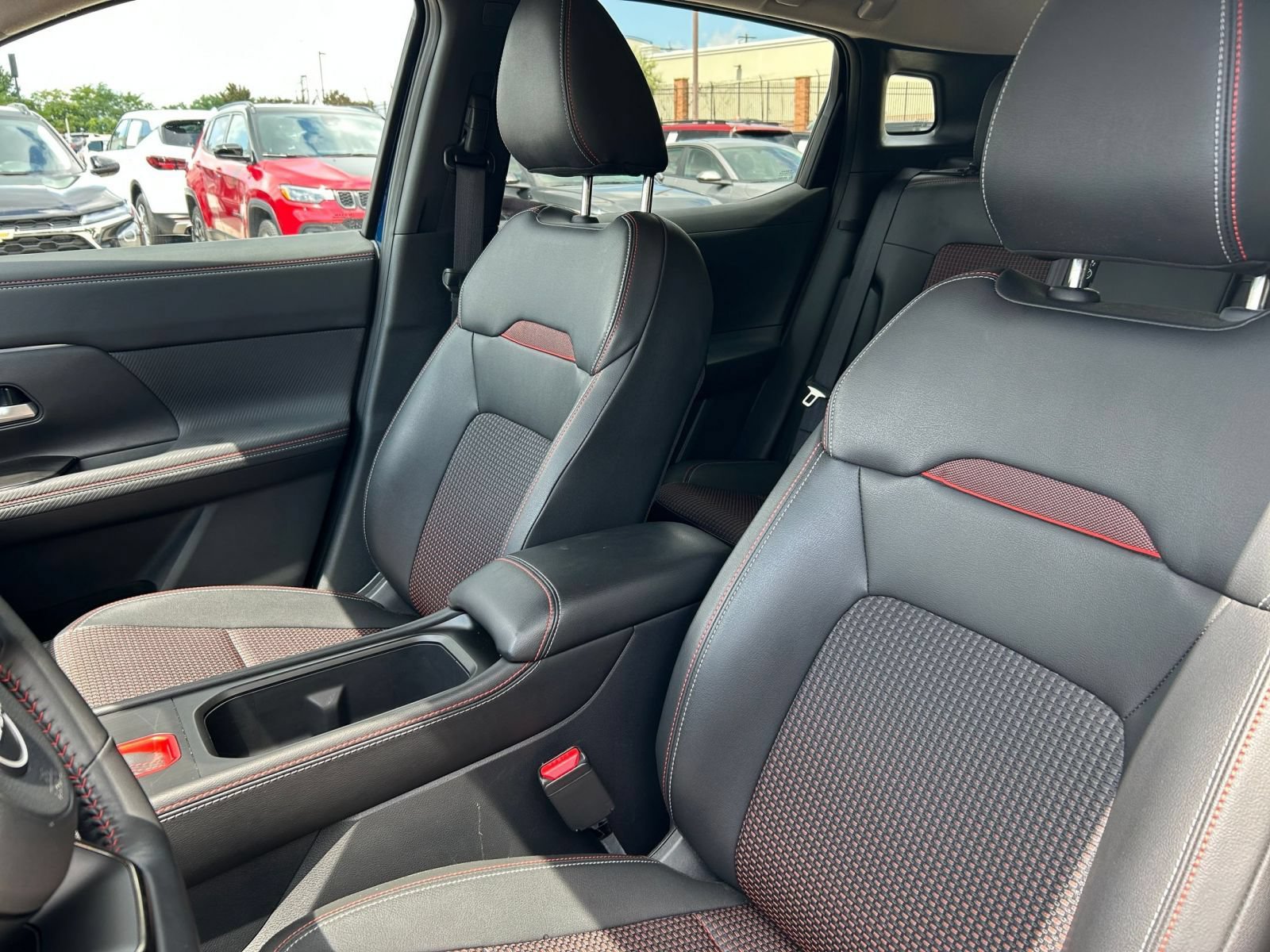 Used 2026 Nissan Kicks SR FWD image 26