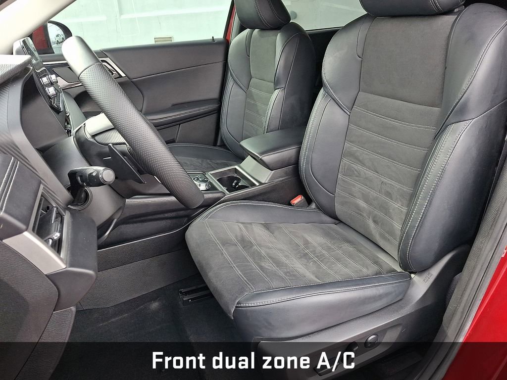 Used 2024 Mitsubishi Outlander Ralliart image 14