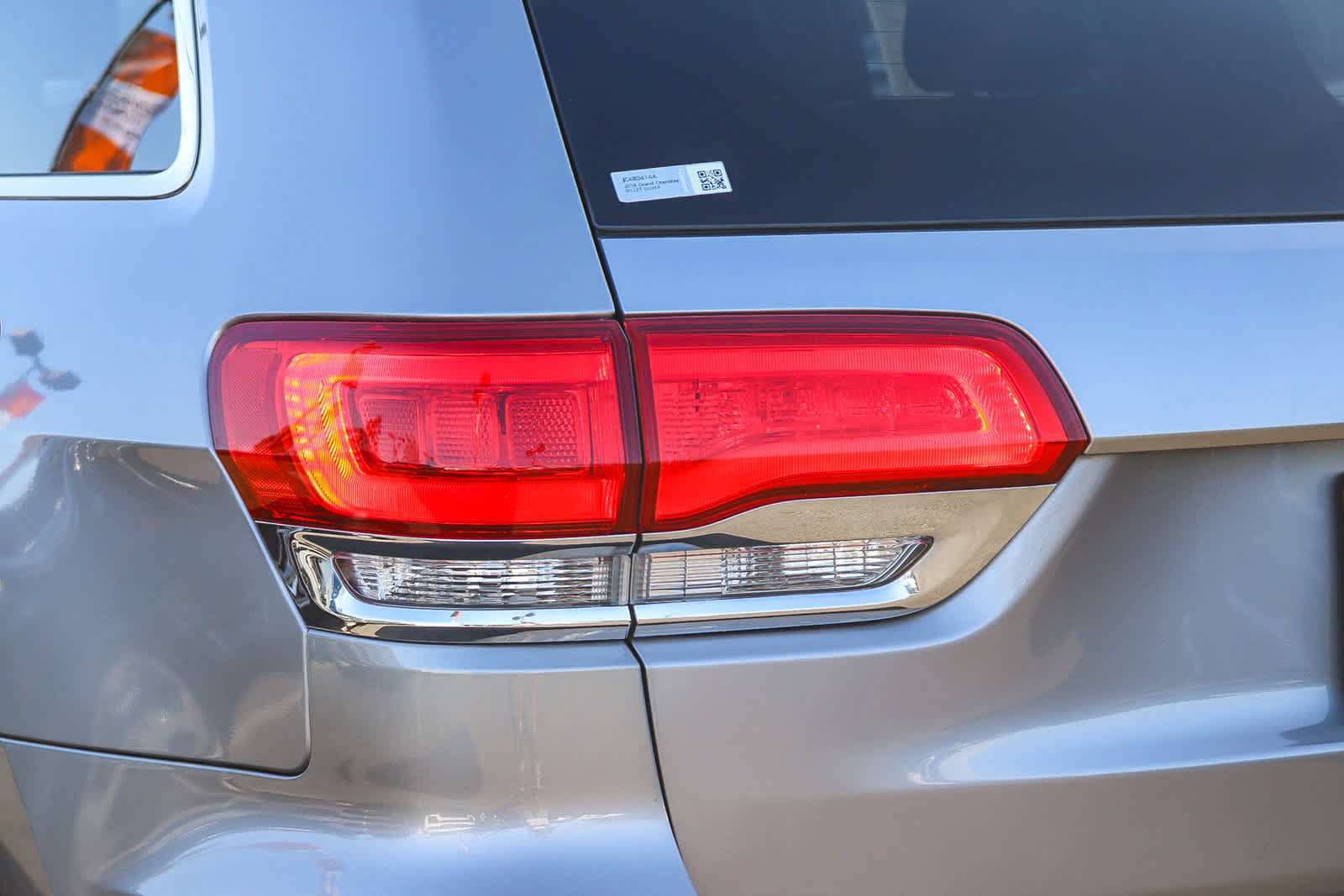 Used 2018 Jeep Grand Cherokee Laredo RWD image 7