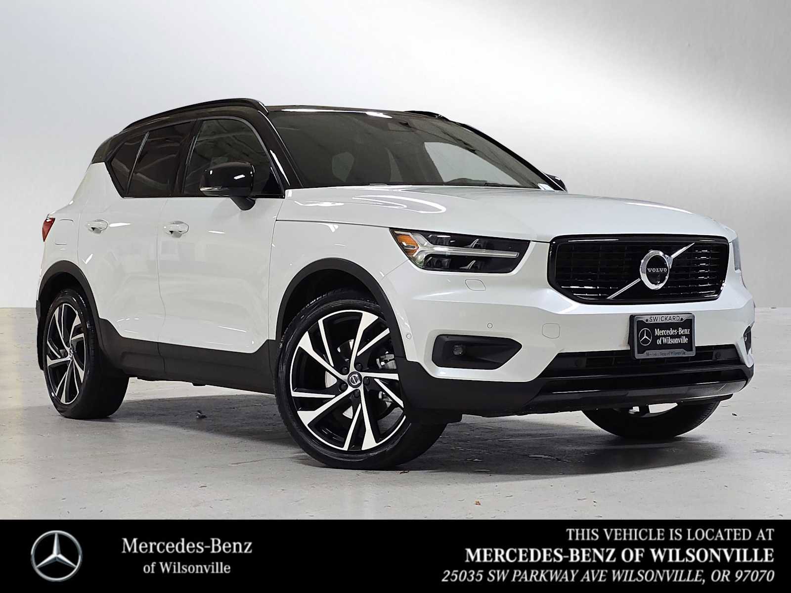 Used 2021 Volvo XC40 T5 R-Design w/ Advanced Package