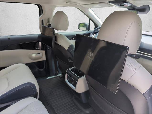 Used 2025 Kia Carnival SX Prestige FWD image 22