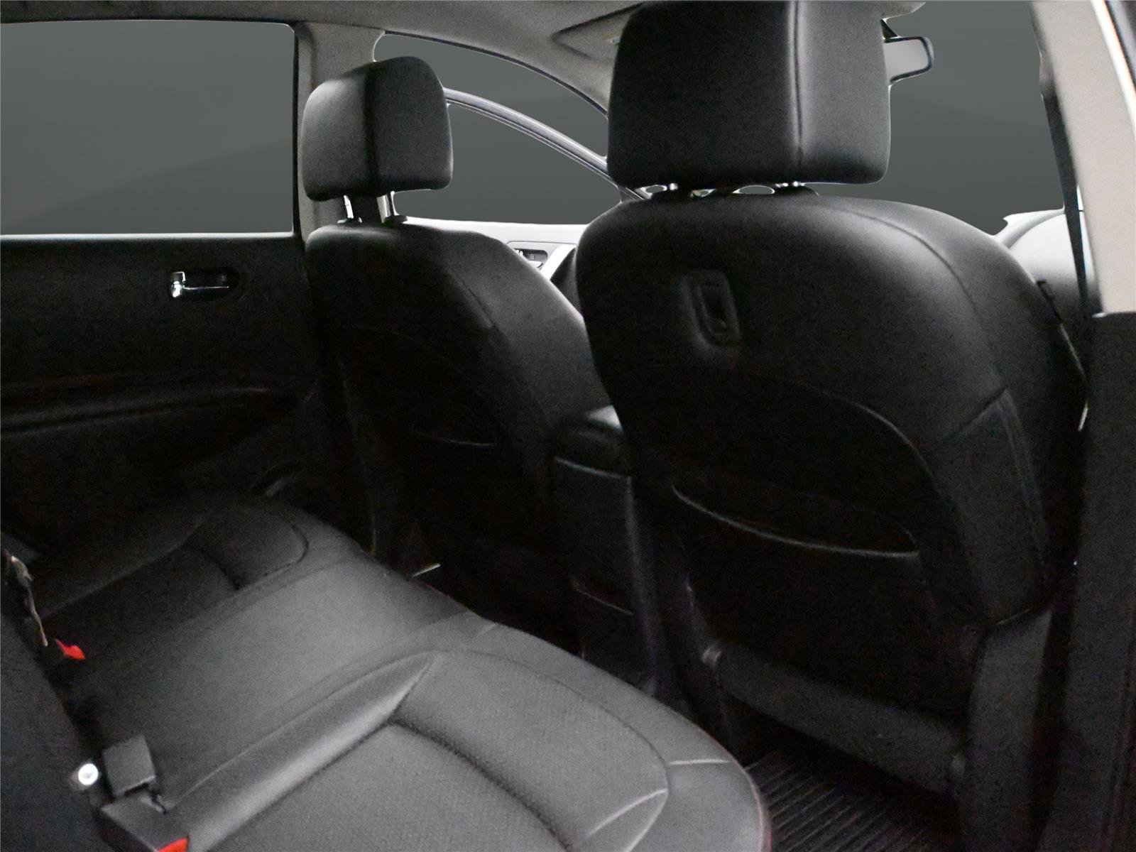Used 2013 Nissan Rogue SL image 20