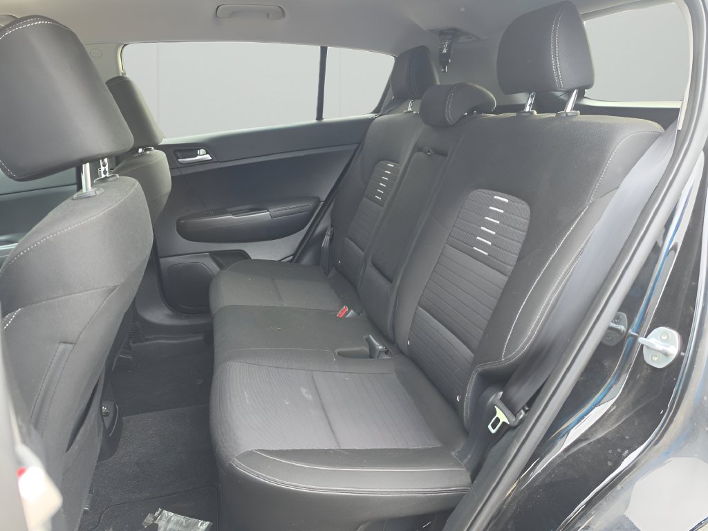 Used 2020 Kia Sportage LX w/ LX Popular Package AWD/4WD image 12