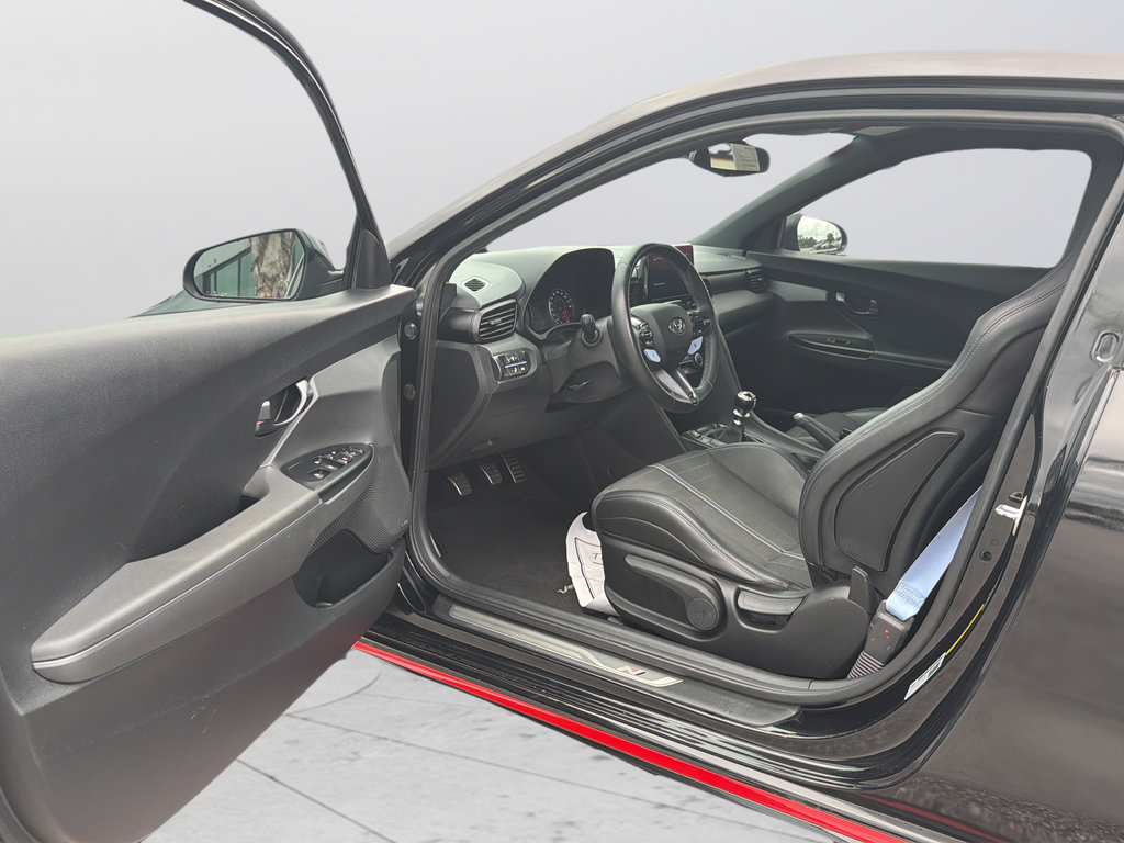 Used 2022 Hyundai Veloster N FWD image 12
