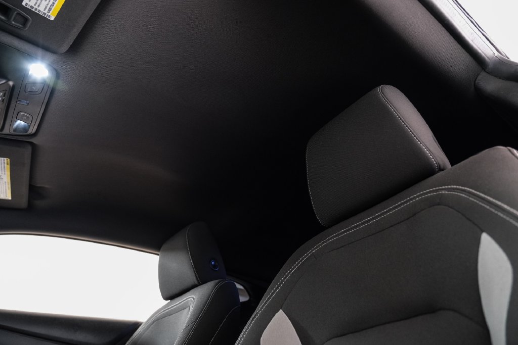Used 2020 Chevrolet Camaro LT RWD image 31