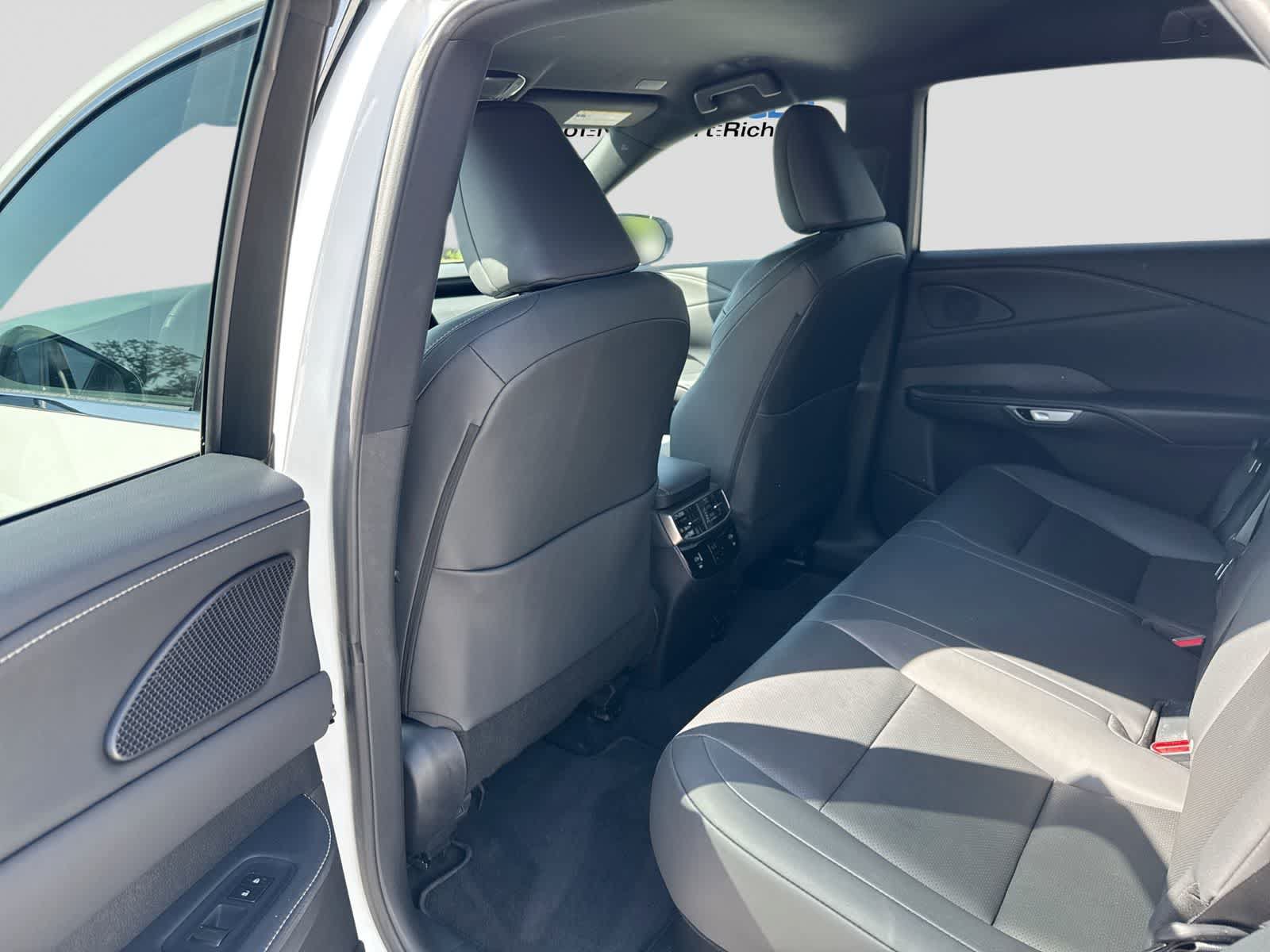 Used 2025 Lexus RX 350 FWD w/ Accessory Package (K3) image 25