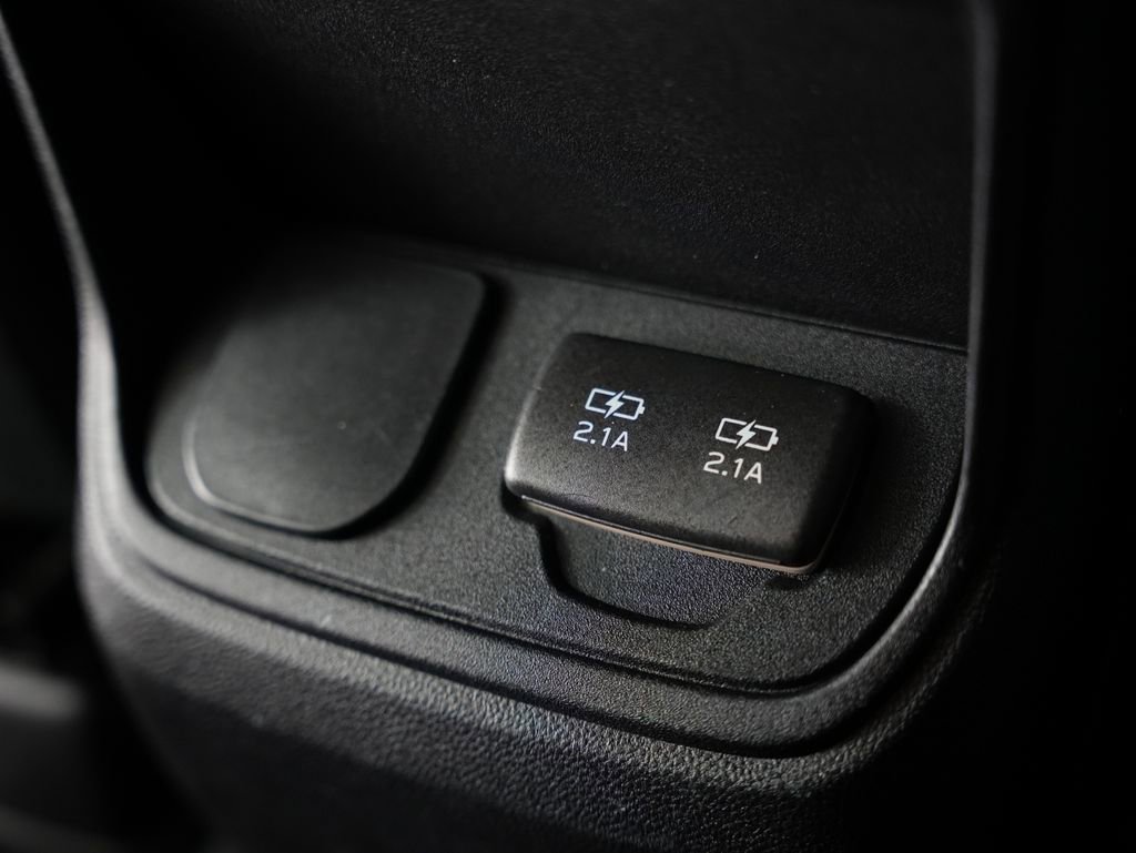 Used 2022 Subaru Ascent Limited image 46