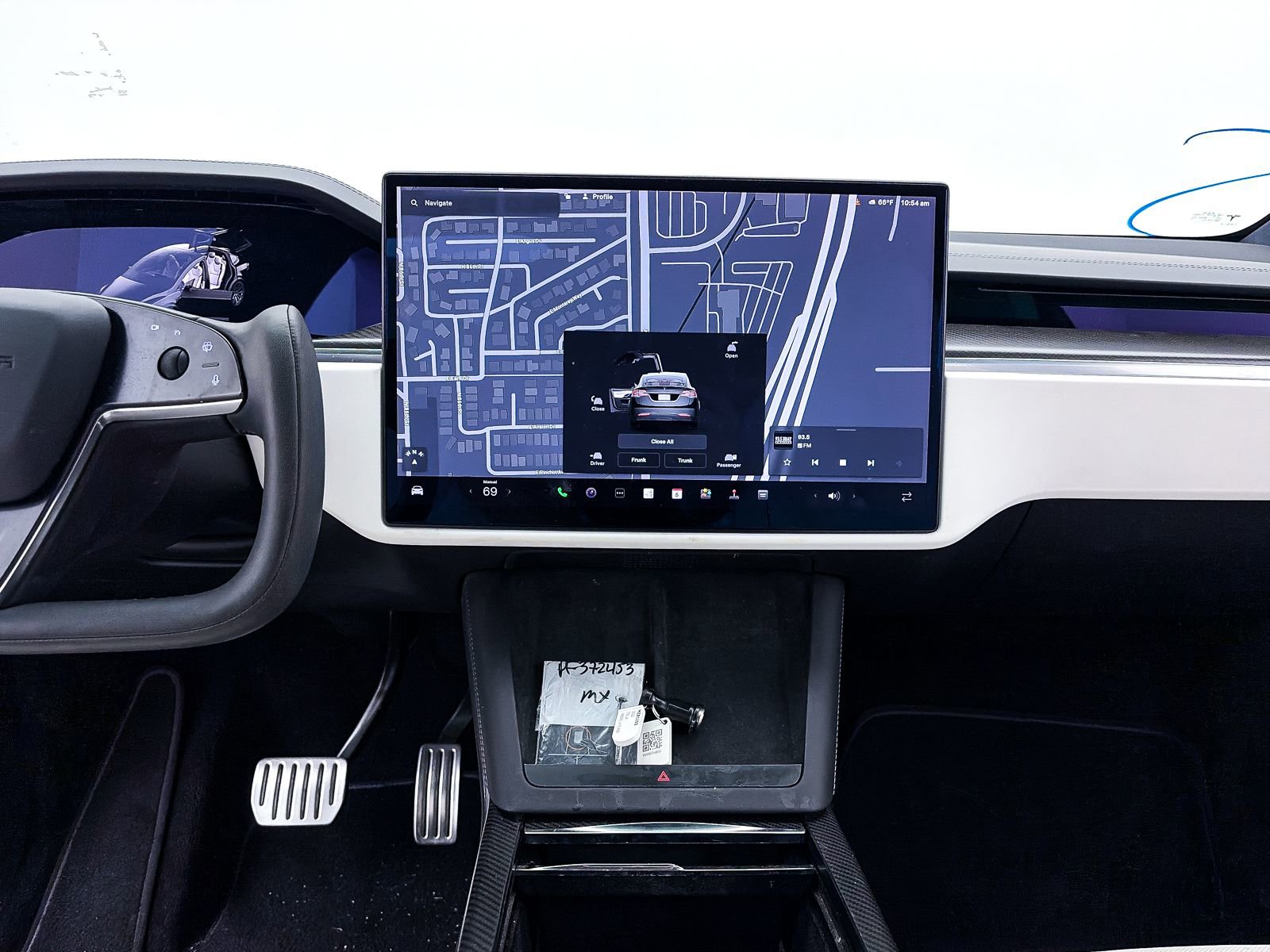 Used 2023 Tesla Model X Plaid image 7