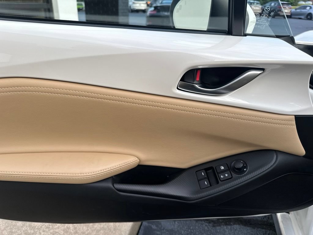 New 2026 MAZDA MX-5 Miata RF Grand Touring RWD image 15