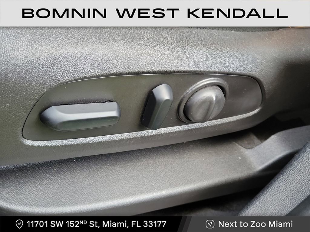 Used 2019 GMC Terrain SLT w/ Preferred Package image 12