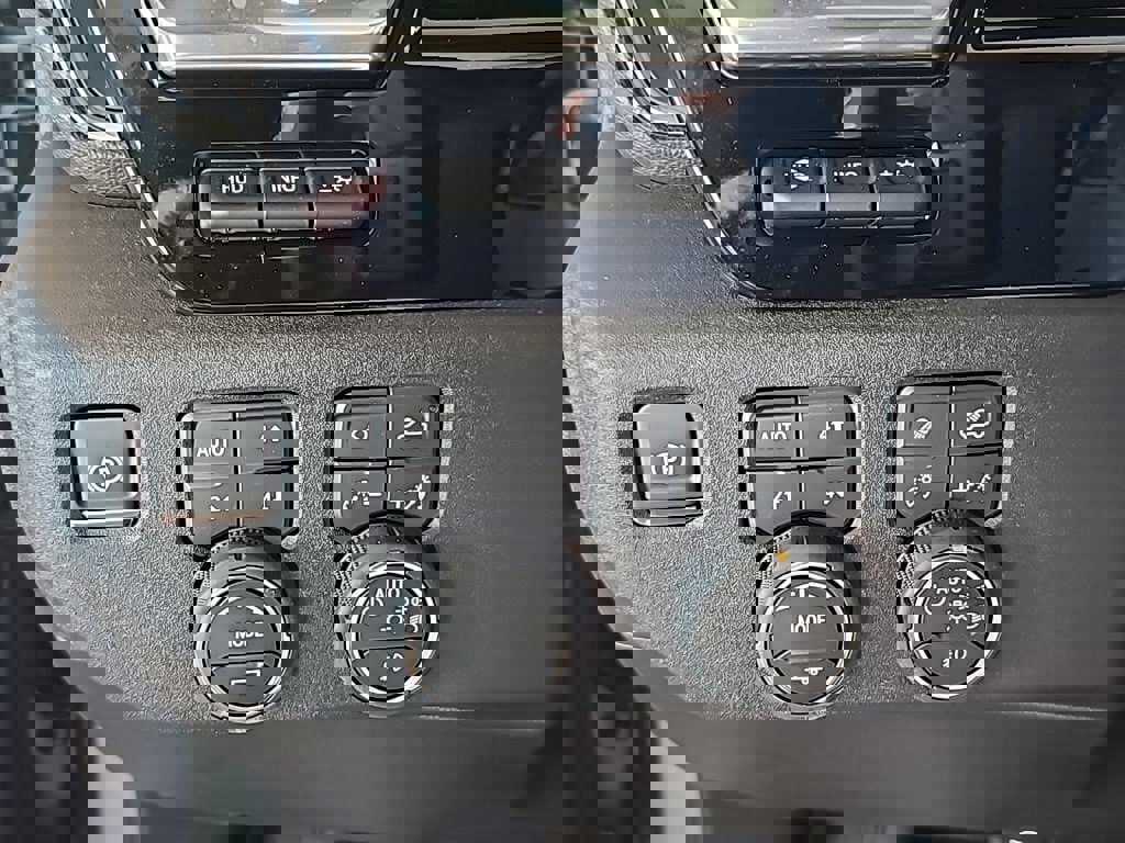 New 2026 Chevrolet Silverado 1500 High Country image 25