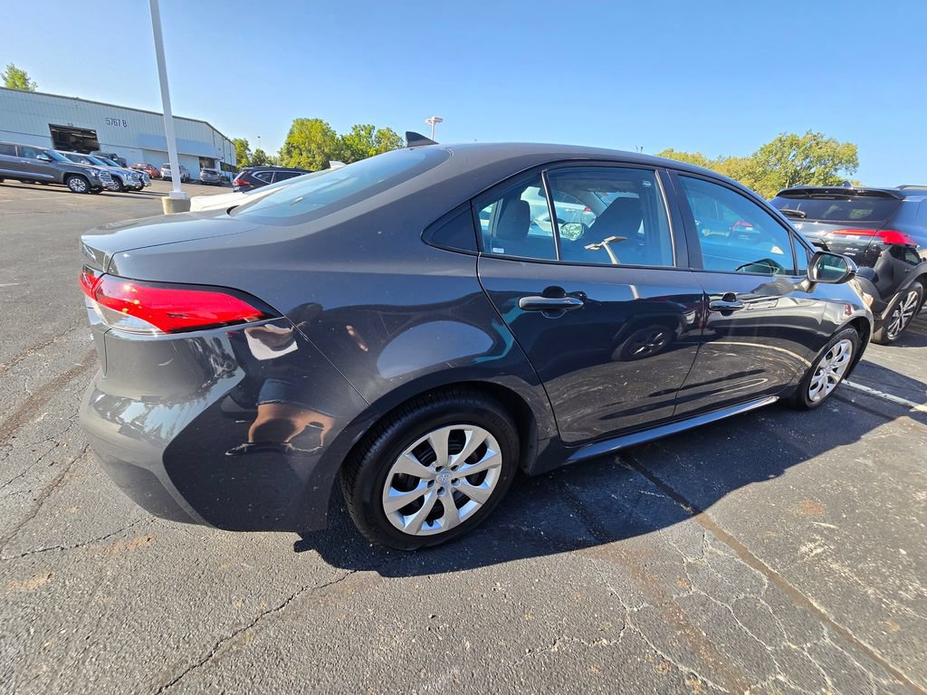 Used 2025 Toyota Corolla LE w/ Convenience Package FWD image 10