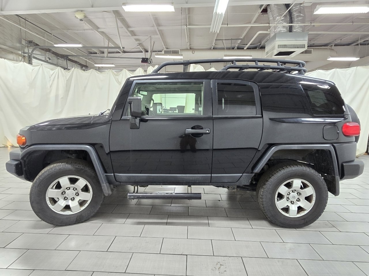 Used 2010 Toyota FJ Cruiser Base image 10