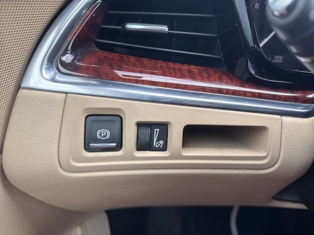 Used 2017 Cadillac XT5 Luxury w/ Driver Awareness Package image 24