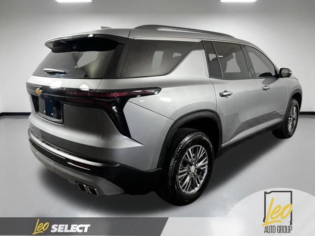 Used 2026 Chevrolet Traverse LT w/ Driver Confidence Package AWD/4WD image 2