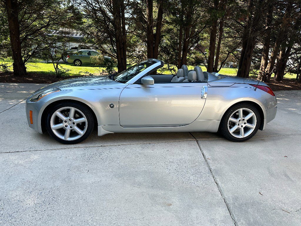 Used 2005 Nissan 350Z Touring image 20