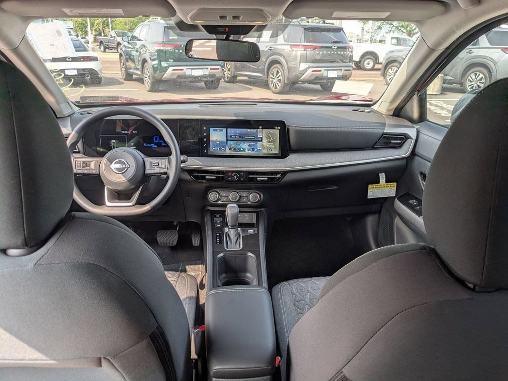 New 2025 Nissan Kicks SV w/ SV Premium Package AWD/4WD image 33