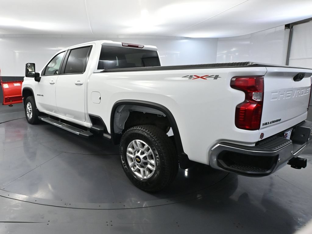 Used 2022 Chevrolet Silverado 2500 LT AWD/4WD image 6