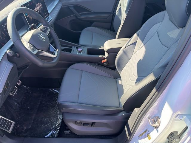 New 2026 Volkswagen Tiguan SE R-Line image 5