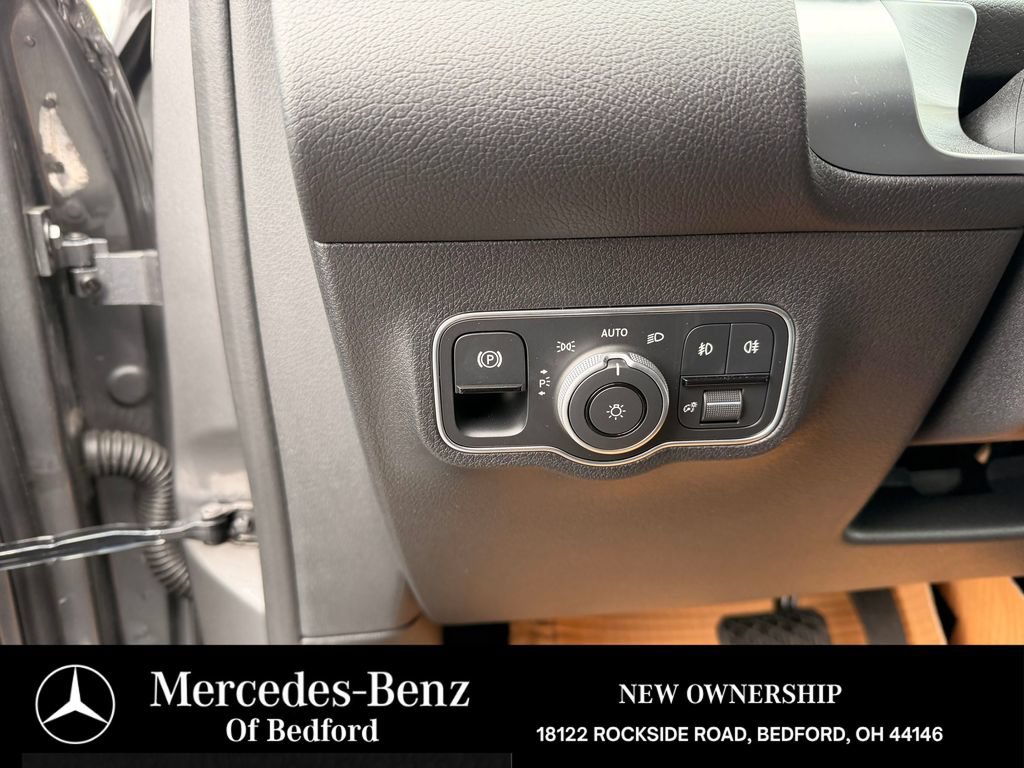 New 2026 Mercedes-Benz GLB 250 4MATIC image 9