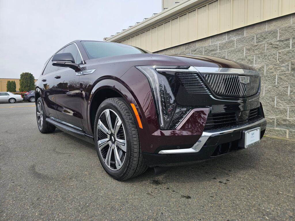 Used 2025 Cadillac Escalade IQ Luxury 2 image 13