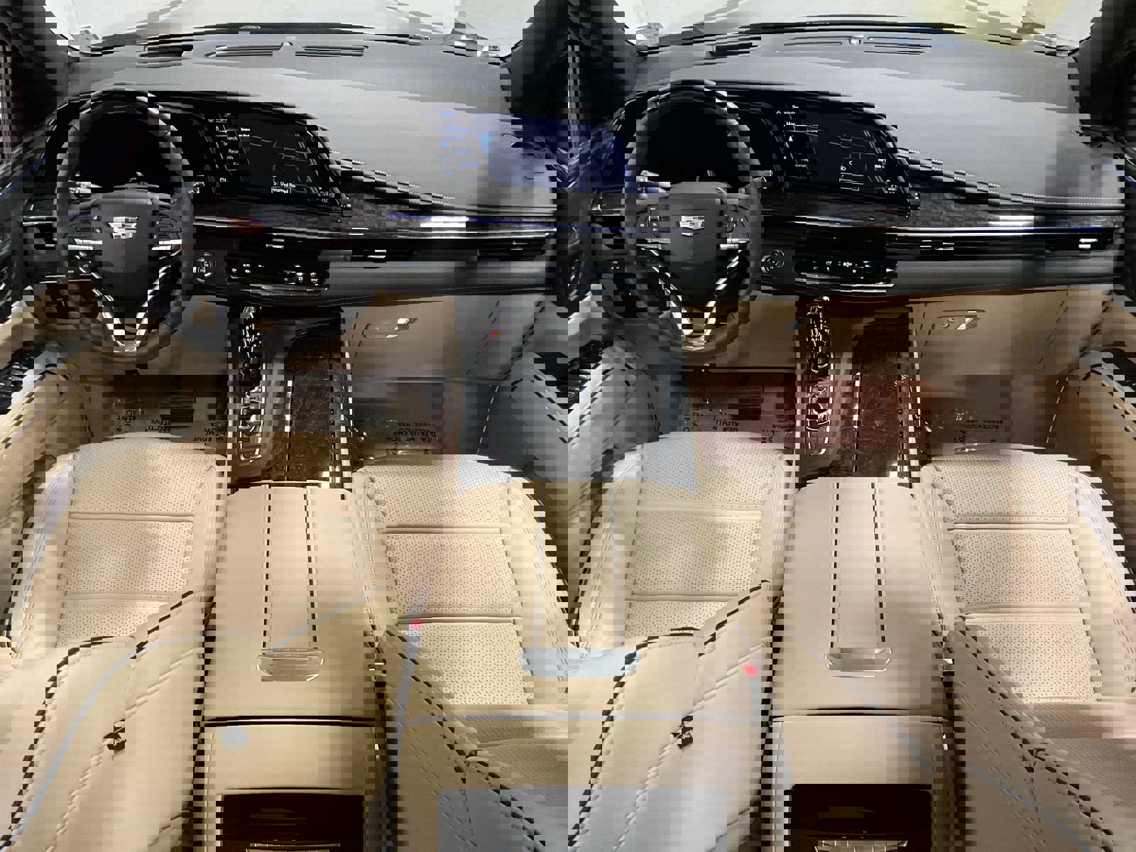 Used 2023 Cadillac Escalade Premium Luxury w/ Performance Package AWD/4WD image 14