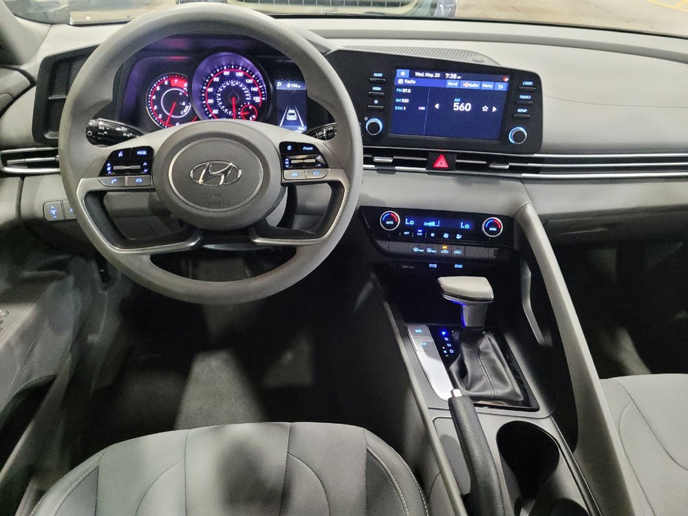 Used 2022 Hyundai Elantra SEL FWD image 22
